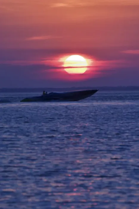 Framed Print : Cigarette boat silhouetted at sunset Fort Meyers, Florida Framed Print : Cigarette boat silhouetted at sunset Fort Meyers, Florida