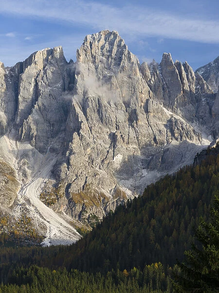Cima dei Bureloni. Peaks towering over Val Venegia. Pala group (Pale di San Martino