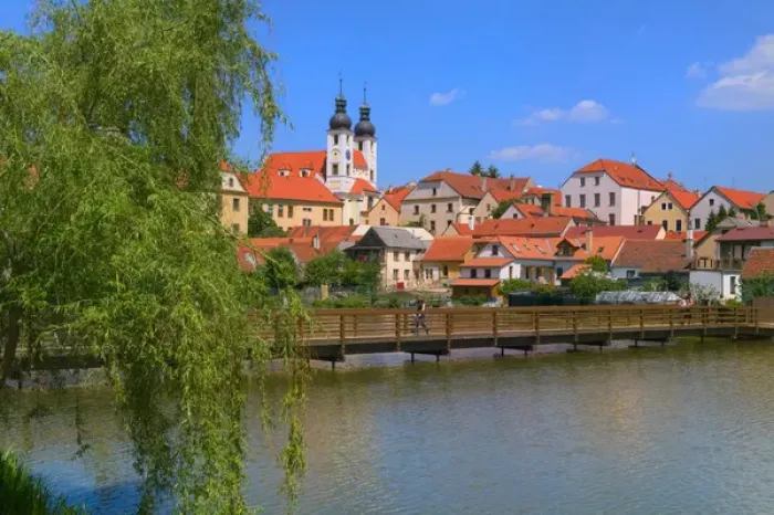 Framed Print : Cityscape 16th-century Renaissance houses in Telc by artificial pond, Moravia, Czech Framed Print : Cityscape 16th-century Renaissance houses in Telc by artificial pond, Moravia, Czech