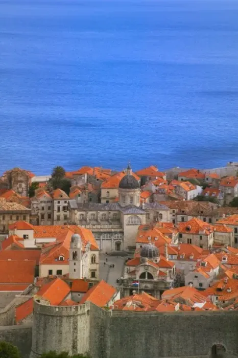Framed Print : Cityscape fo Dubrovnik by Adriatic Sea, Croatia Framed Print : Cityscape fo Dubrovnik by Adriatic Sea, Croatia