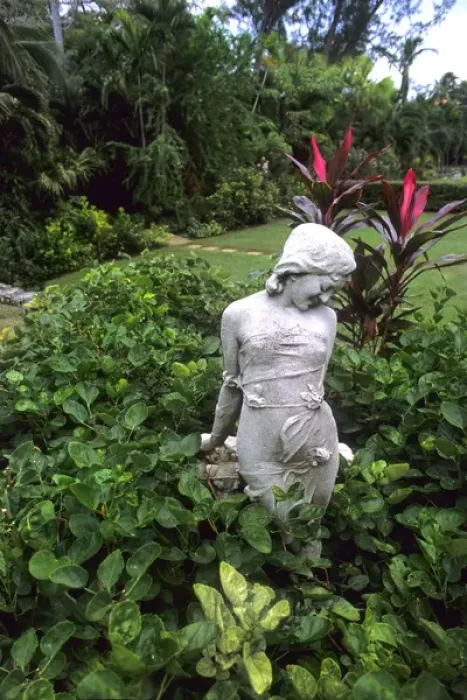 Framed Print : Classic statues at the Elegant Ocean Club in Paradise Islands Bahamas part of