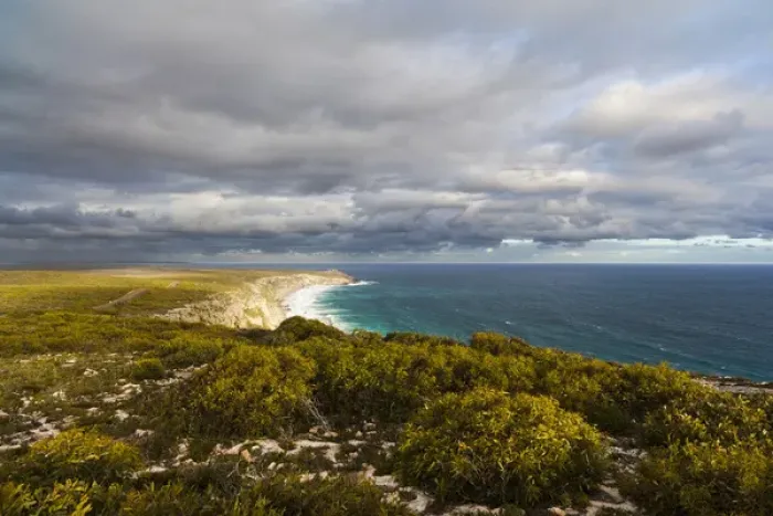 Framed Print : The cliffline near Remarkable Rocks in the Flinders Chase National Park on Kangaroo Island