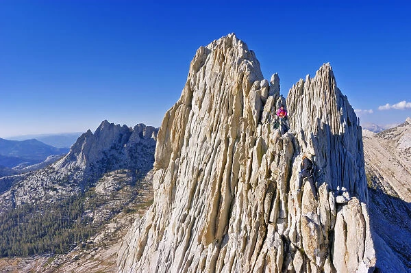 Climbers on the classic traverse of Matthes Crest, Yosemite National Park, California, USA
