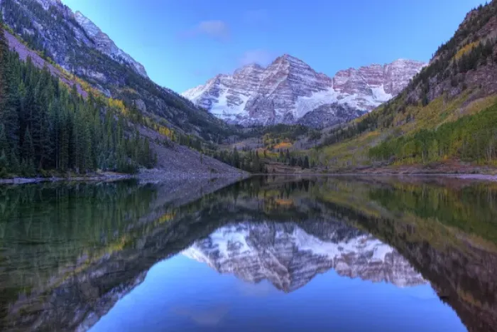 Framed Print : CO, Maroon Bells-Snowmass Wilderness, Maroon Bells from Maroon Lake Framed Print : CO, Maroon Bells-Snowmass Wilderness, Maroon Bells from Maroon Lake