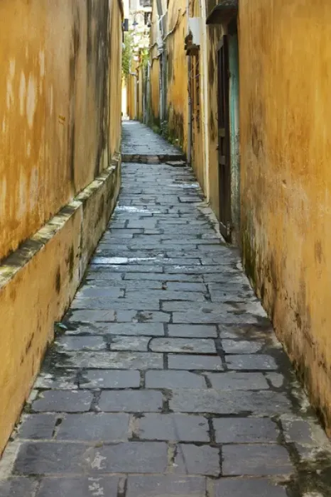 Framed Print : Cobblestones and yellow walls in alleyway, Hoi An (UNESCO World Heritage Site), Vietnam Framed Print : Cobblestones and yellow walls in alleyway, Hoi An (UNESCO World Heritage Site), Vietnam