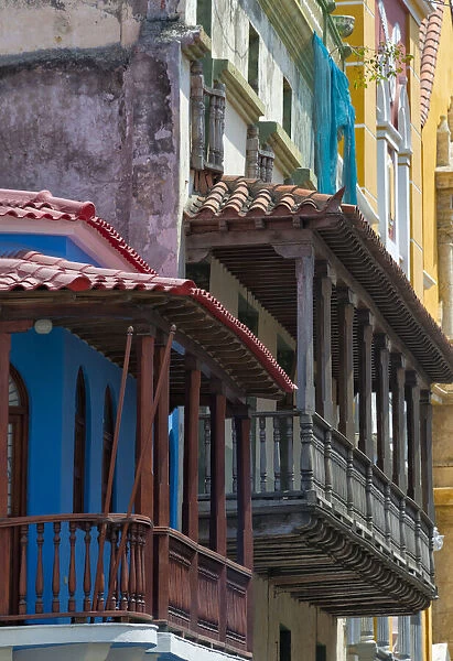 Colonial houses in the old town, Cartagena, UNESCO World Heritage Site