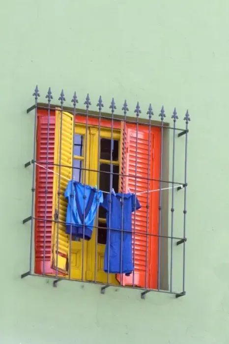 Framed Print : Colorful building in the La Boca barrio of Buenos Aires, Argentina Framed Print : Colorful building in the La Boca barrio of Buenos Aires, Argentina
