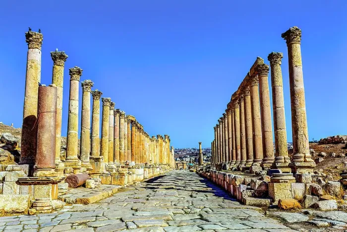 Framed Print : Corinthian columns, Jerash, Jordan. Jerash from 300 BC to 600 AD Most original Roman City in Middle East Framed Print : Corinthian columns, Jerash, Jordan. Jerash from 300 BC to 600 AD Most original Roman City in Middle East