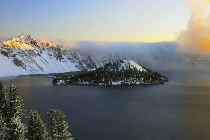 Framed Print : Crater Lake at Dawn, Crater Lake National Park, Oregon, USA Framed Print : Crater Lake at Dawn, Crater Lake National Park, Oregon, USA