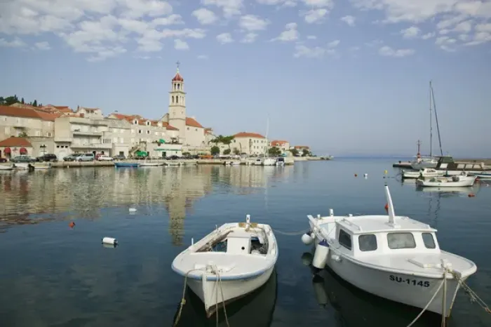 Framed Print : CROATIA, Central Dalmatia, BRAC ISLAND, SUTIVAN. Town and Harbor View / Morning Framed Print : CROATIA, Central Dalmatia, BRAC ISLAND, SUTIVAN. Town and Harbor View / Morning