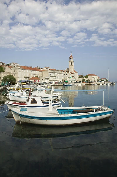 CROATIA, Central Dalmatia, BRAC ISLAND, SUTIVAN. Town and Harbor View  /  Morning