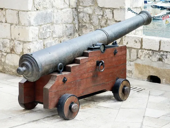 Framed Print : Croatia, Dubrovnik. A defense cannon on top level of Fort Lovrijenac