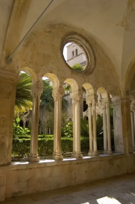 Framed Print : Croatia, Dubrovnik, Romanesque cloister, Franciscan monastery Framed Print : Croatia, Dubrovnik, Romanesque cloister, Franciscan monastery