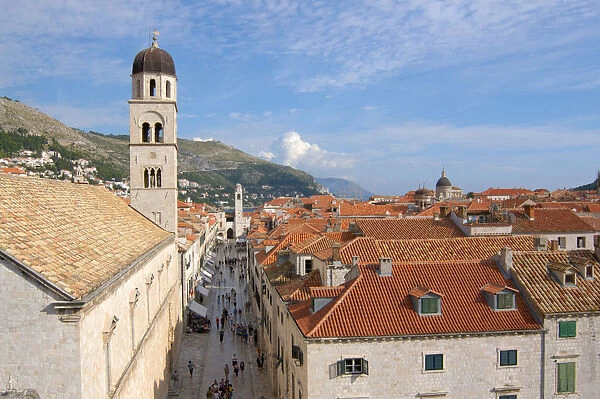 05. Croatia, Dubrovnik, view of Stradun from city wall