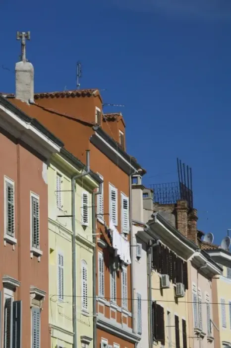 Framed Print : Croatia, Istria, ROVINJ. ROVINJ old town building detail