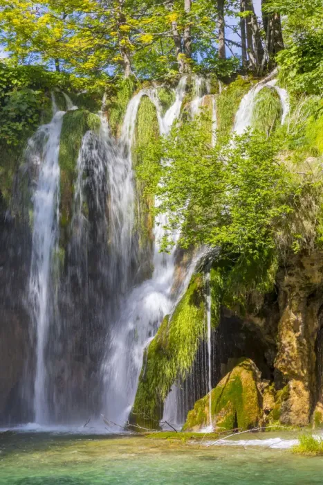 Framed Print : Croatia. Waterfalls in Plitvice National Park
