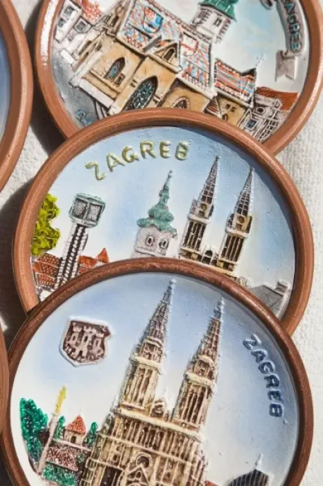 Framed Print : Croatia-Zagreb. Dolac Market: Zagreb Souvenir Plates