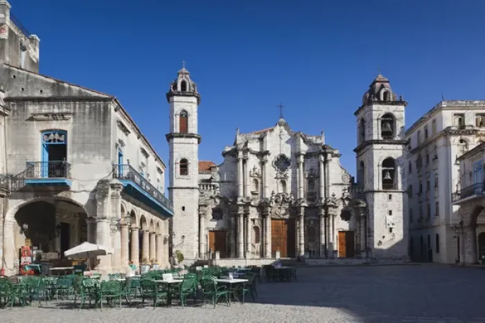 Framed Print : Cuba, Havana, Havana Vieja, Plaza de la Catedral, Catedral de San Cristobal de la Habana Framed Print : Cuba, Havana, Havana Vieja, Plaza de la Catedral, Catedral de San Cristobal de la Habana