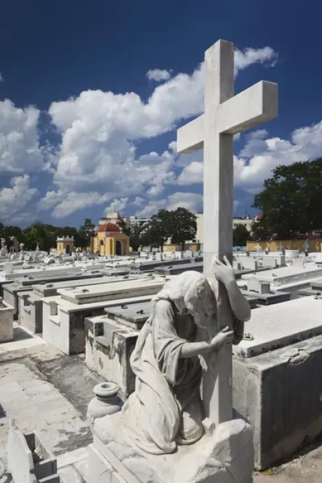 Framed Print : Cuba, Havana, Vedado, Necropolis Cristobal Colon cemetery