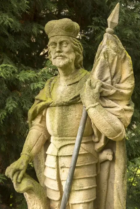Framed Print : Czech Republic, Bohemia, Lany. Stone statue of the flagbearer outside Lany Castle Framed Print : Czech Republic, Bohemia, Lany. Stone statue of the flagbearer outside Lany Castle