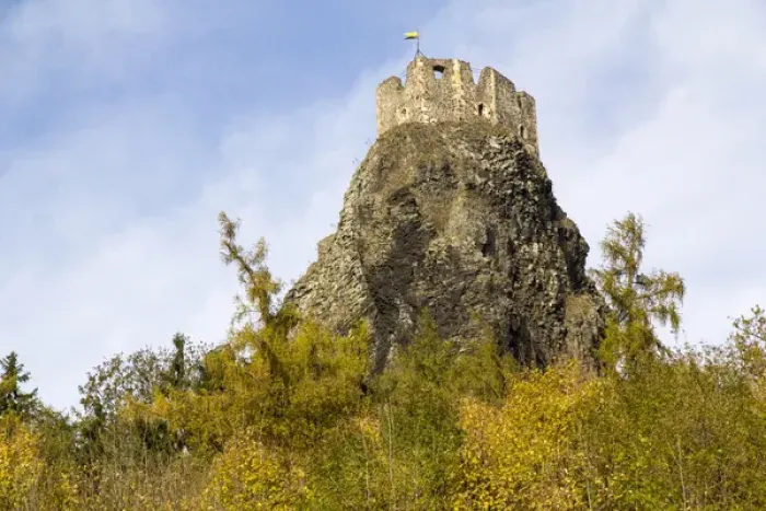 Framed Print : Czech Republic, Liberec, Semily. 14th century Trosky Castle ruin, Czech Republic