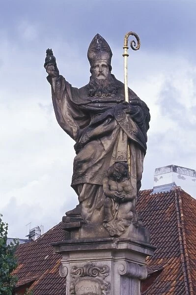 Czech Republic, Prague, Lesser Town (Mala Strana), statue