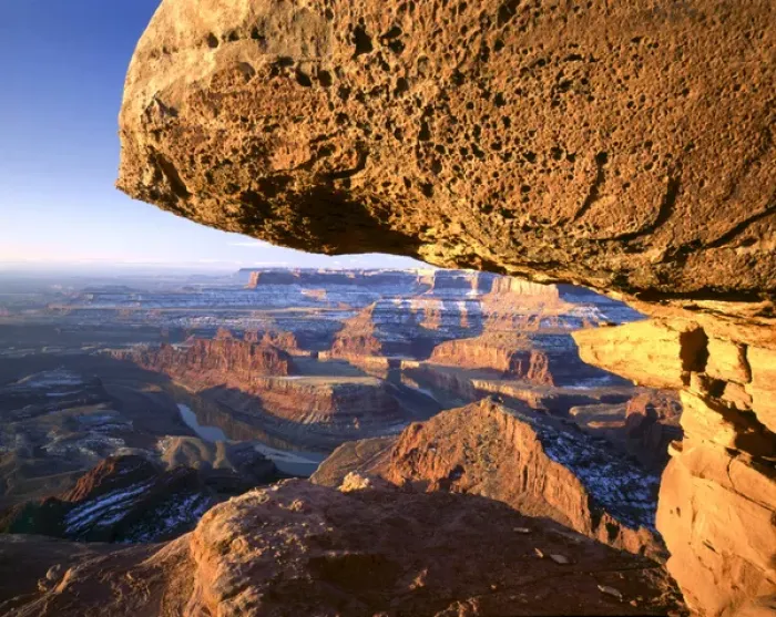 Framed Print : DEADHORSE POINT STATE PARK, UTAH. USA. Overhanging rock & Colorado River Canyon Framed Print : DEADHORSE POINT STATE PARK, UTAH. USA. Overhanging rock & Colorado River Canyon