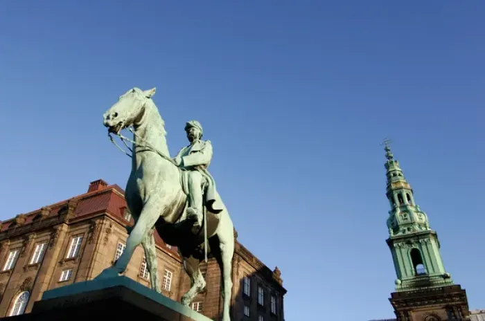 Framed Print : Denmark, Copenhagen, Christiansborg. and King Frederik VII equestrian statue Framed Print : Denmark, Copenhagen, Christiansborg. and King Frederik VII equestrian statue
