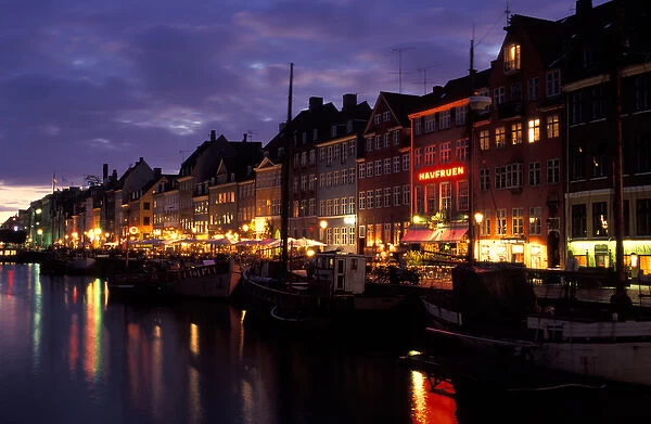 Denmark, Copenhagen, Nyhavn at dusk