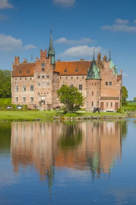 Framed Print : Denmark, Funen, Egeskov, Egeskov Castle, exterior Framed Print : Denmark, Funen, Egeskov, Egeskov Castle, exterior