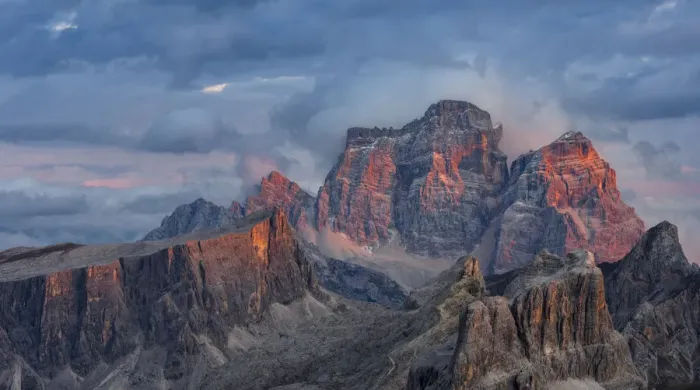 Framed Print : The dolomites in the Veneto. Monte Pelmo, Averau, Nuvolau and Ra Gusela in the background