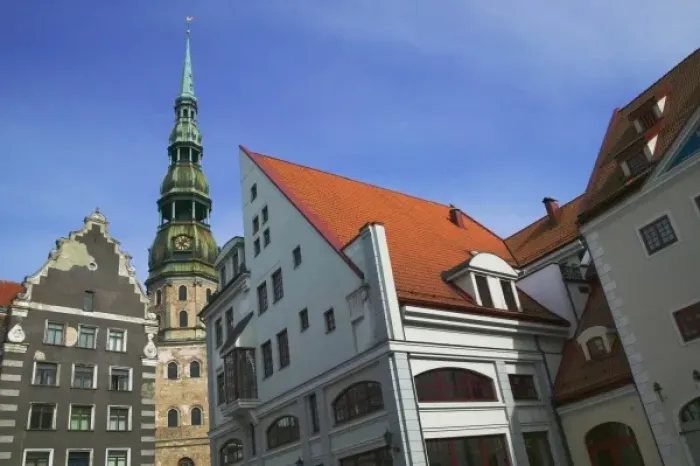 Framed Print : Dome Cathedral and quaint houses in pedestrian area, Riga, Latvia Framed Print : Dome Cathedral and quaint houses in pedestrian area, Riga, Latvia