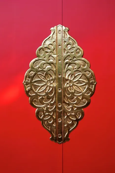 Framed Print : Detail of door on Shinto shrine, Shinjuku, Tokyo, Japan Framed Print : Detail of door on Shinto shrine, Shinjuku, Tokyo, Japan