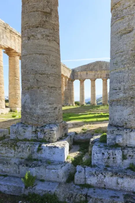 Framed Print : Dorian Temple of Segesta. 5th Century BC. Sicily, Italy