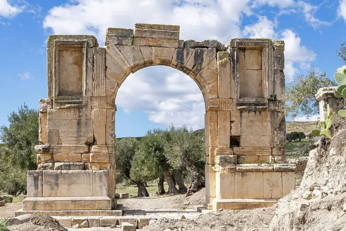 Framed Print : Dougga, Beja, Tunisia. Alexander Severus triumphal arch at the Roman ruins Framed Print : Dougga, Beja, Tunisia. Alexander Severus triumphal arch at the Roman ruins