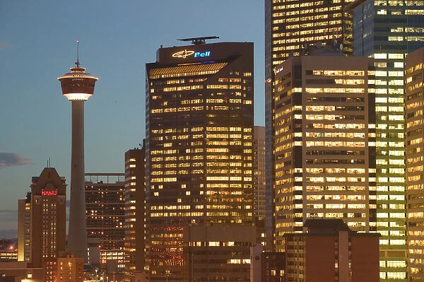 02. Canada, Alberta, Calgary: Downtown Calgary, Evening Calgary Tower & City