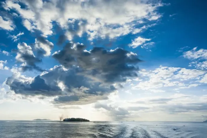 Framed Print : Dramatic clouds at sunset over the Mamanucas islands, Fiji, South Pacific Framed Print : Dramatic clouds at sunset over the Mamanucas islands, Fiji, South Pacific