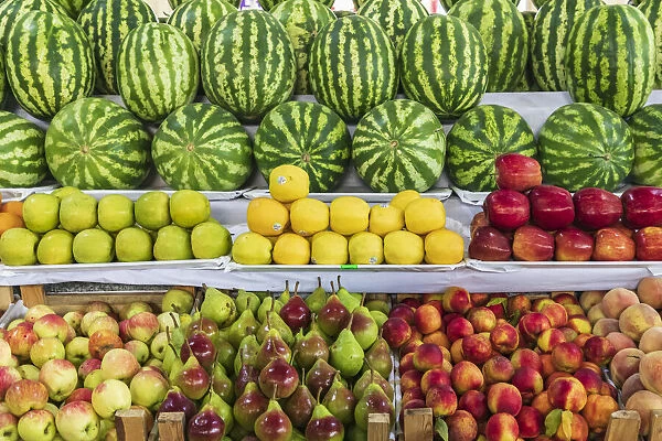 Dushanbe, Tajikistan. Fresh fruit for sale at the Mehrgon Market in Dushanbe