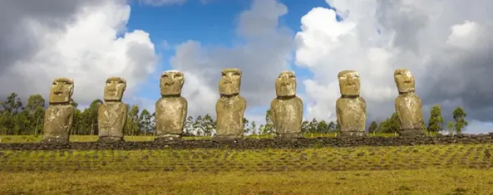 Framed Print : Easter Island, Chile. Moai Statues Framed Print : Easter Island, Chile. Moai Statues