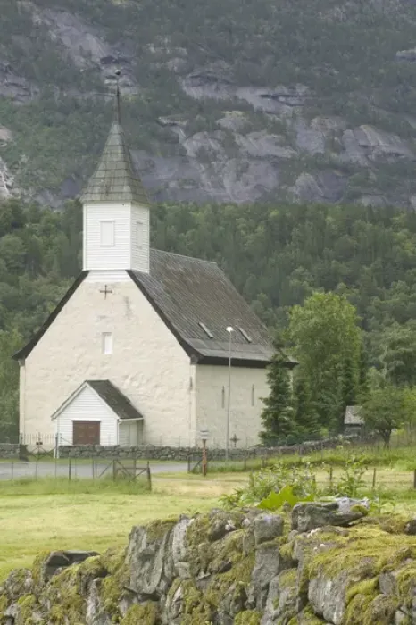 Framed Print : EidFjord church nesteld in the magnificant Eidfjord valley Framed Print : EidFjord church nesteld in the magnificant Eidfjord valley