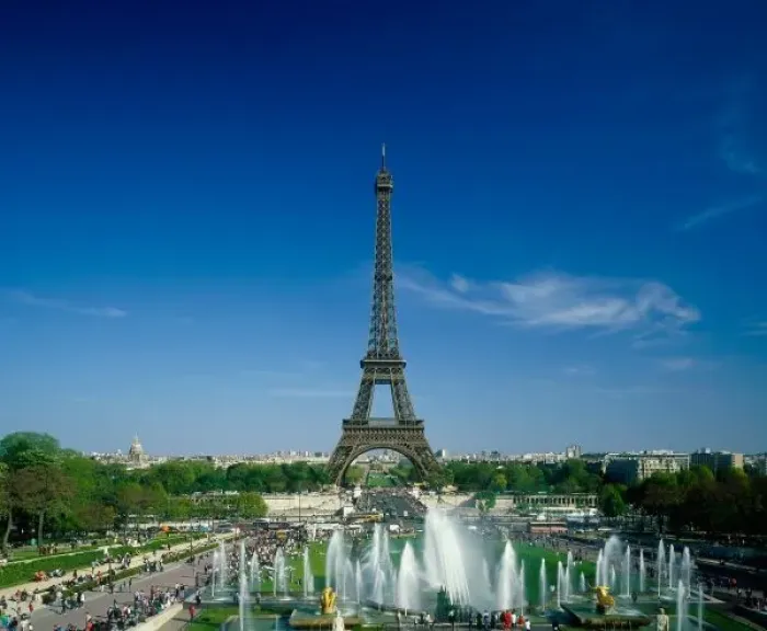 Framed Print : Eiffel Tower, Paris, France