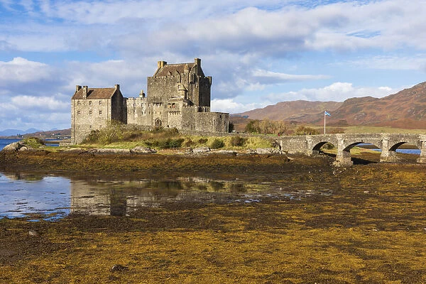 Eilean Donan Castle. Isle of Skye, Scotland