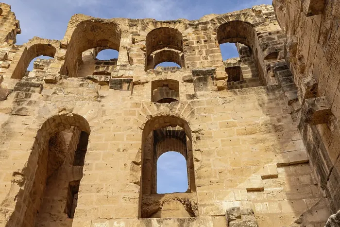 Framed Print : El Jem, Mahdia, Tunisia. Amphitheater of the Roman ruins at El Jem Framed Print : El Jem, Mahdia, Tunisia. Amphitheater of the Roman ruins at El Jem
