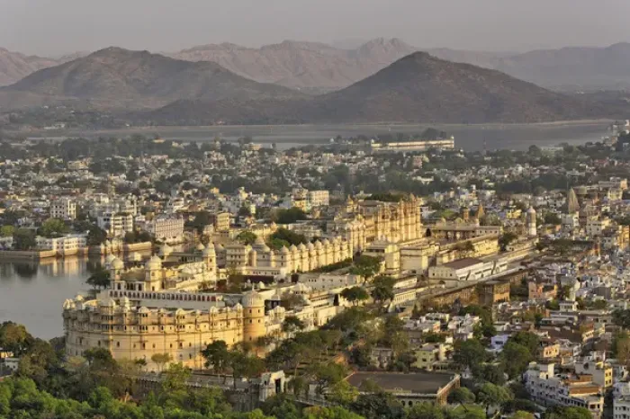 Framed Print : Elevated view of City Palace, Udaipur, India Framed Print : Elevated view of City Palace, Udaipur, India