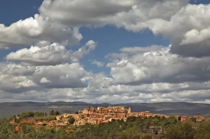 Framed Print : Elevated view of Roussillon, France