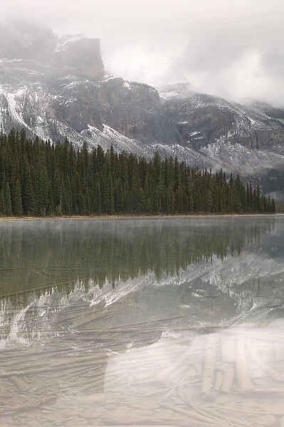 02. CANADA, British Columbia, Yoho National Park  /  Autumn: Emerald Lake & Reflections