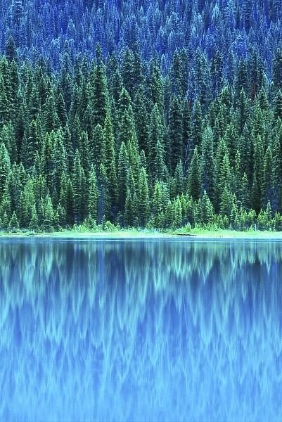 Emerald Lake, Yoho NP, BC, Canada