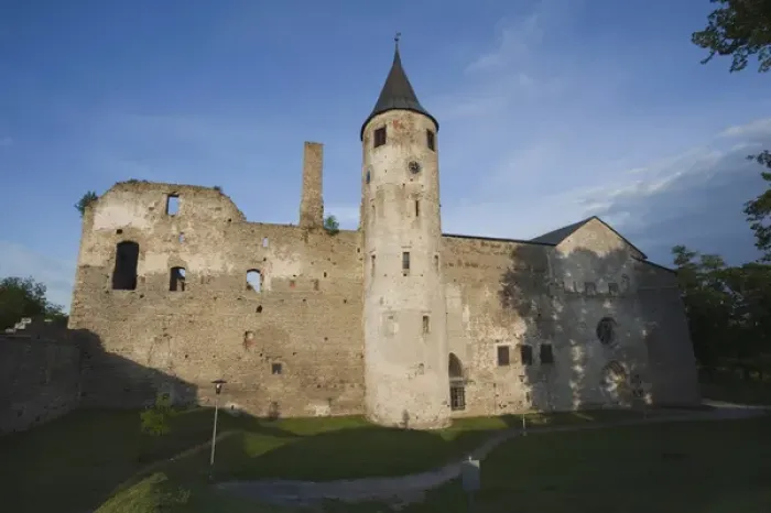 Framed Print : Estonia, Western Estonia, Haapsalu, Bishops Castle, 13th century, castle courtyard
