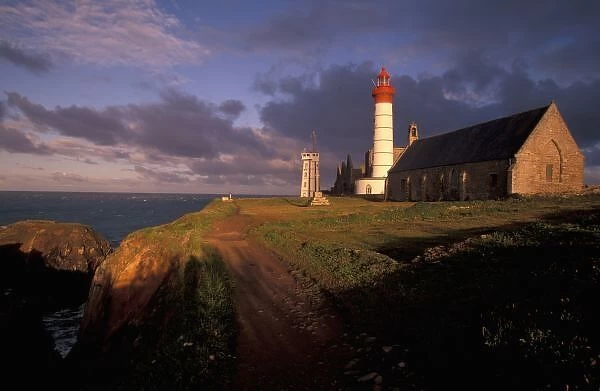 EU, France, Brittany, Finistere, Pointe De St. Mathieu, Lighthouse at dawn