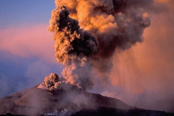 EU, Italy, Sicily, Mt. Etna summit vent